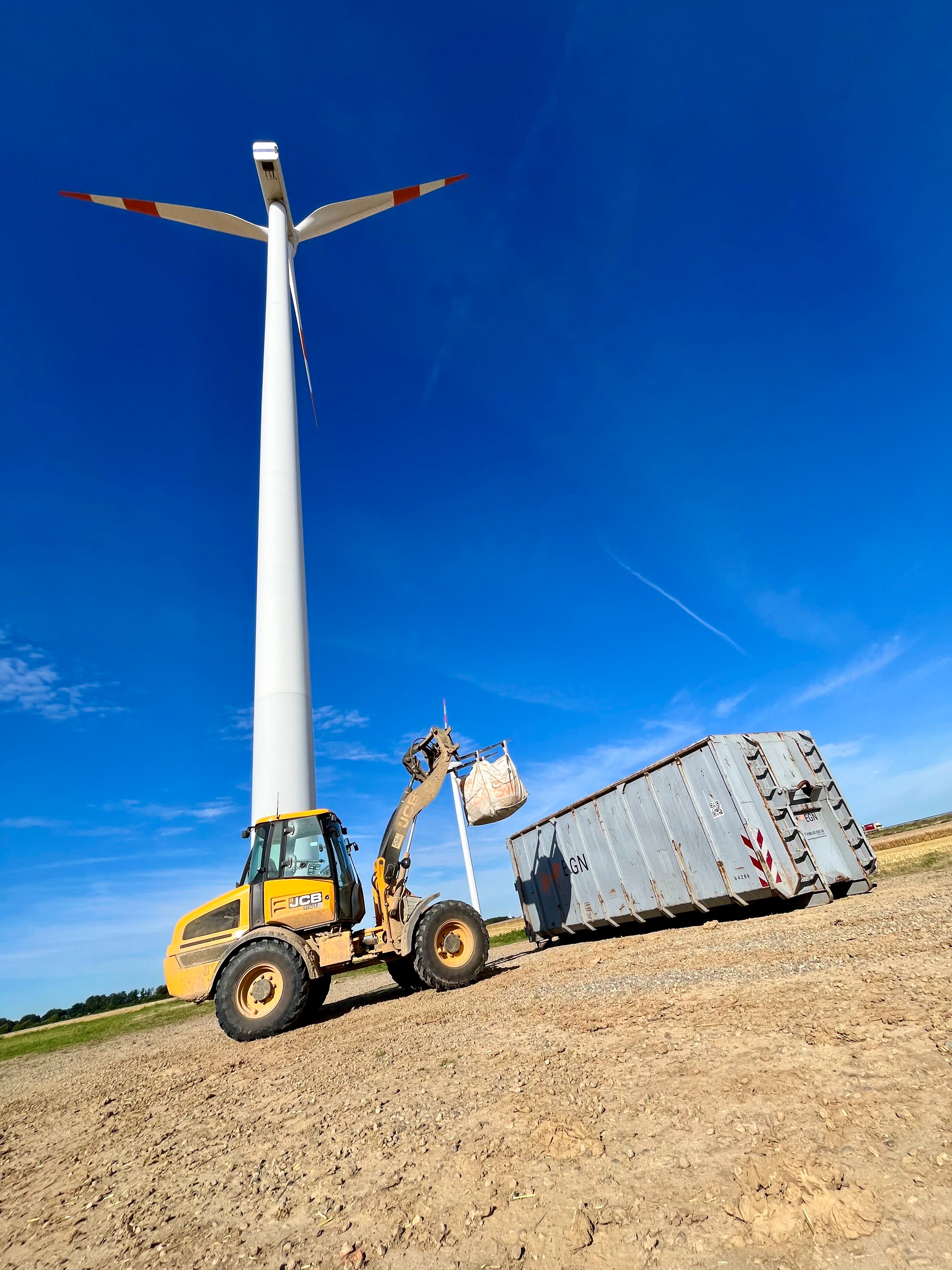 About Us - MP Solar